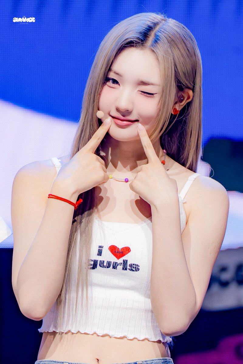 250412 얼굴 보고 할 말을 잊어버렸어..

#트리플에스 #tripleS 
#연지 #곽연지 #Yeonji #연지만의편지
