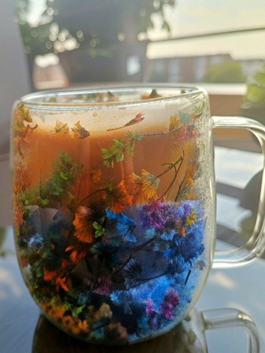 Sábado y fresquito. Hoy va a ser un día fantástico ☺️ ¿Te tomas un café conmigo? ☕☕ ¡¡¡Buenos días!!! #FelizLunes