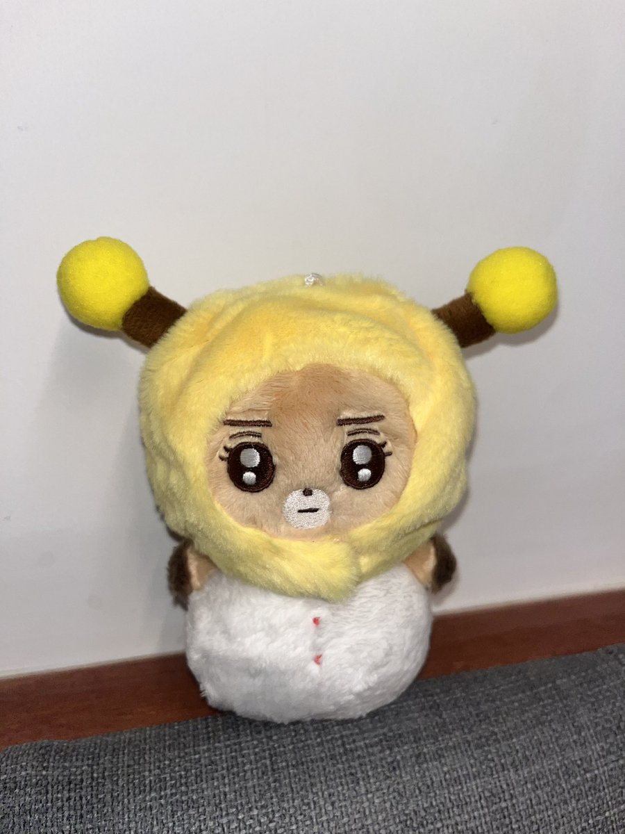 snowbambiii's tweet photo. 작품명: 꿀밤이와 밤구리 https://t.co/pU40DiVfz8