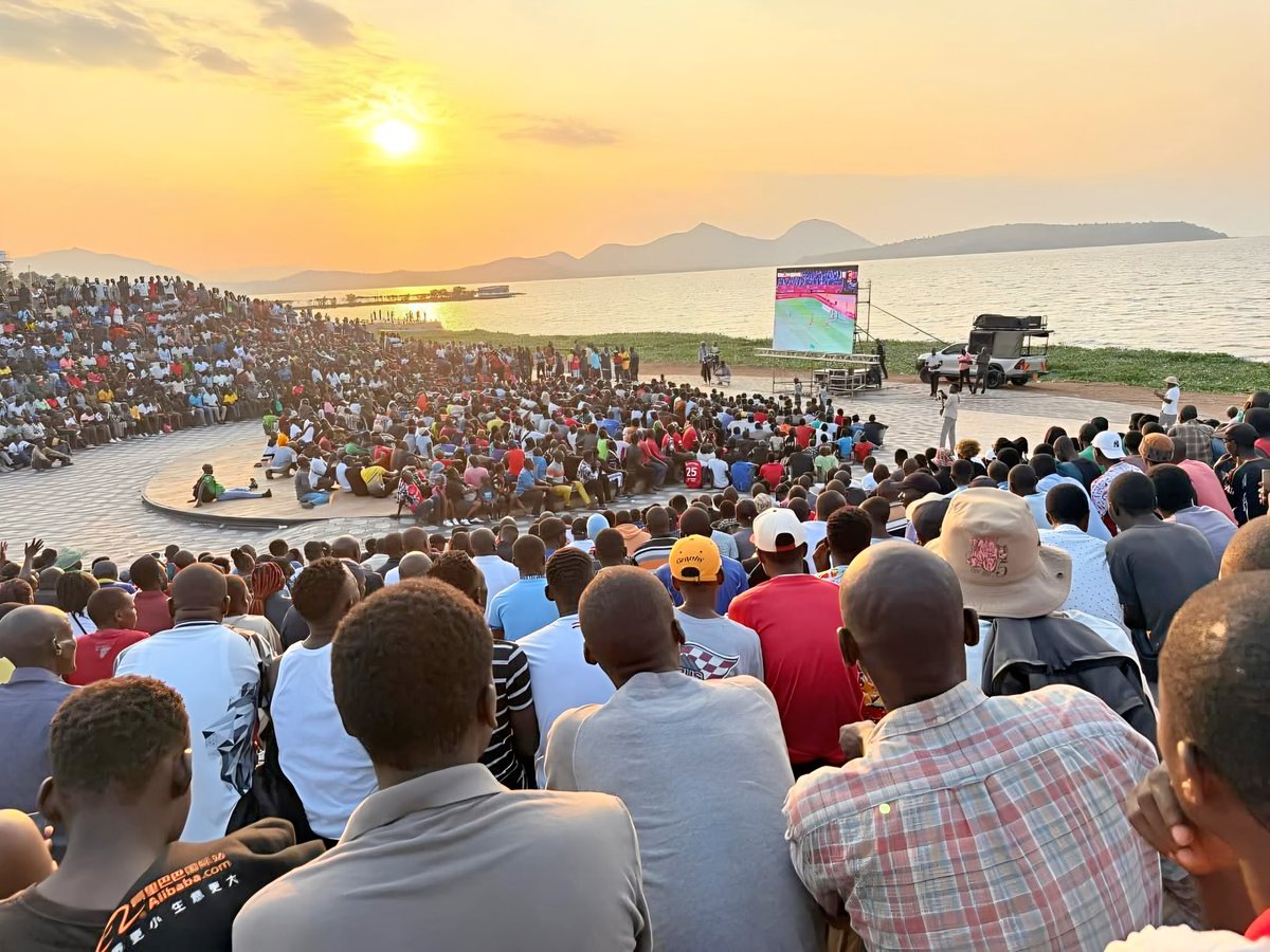 The best way to caught sunset at the shores of Lake Victoria. Homabay Amphitheatre.