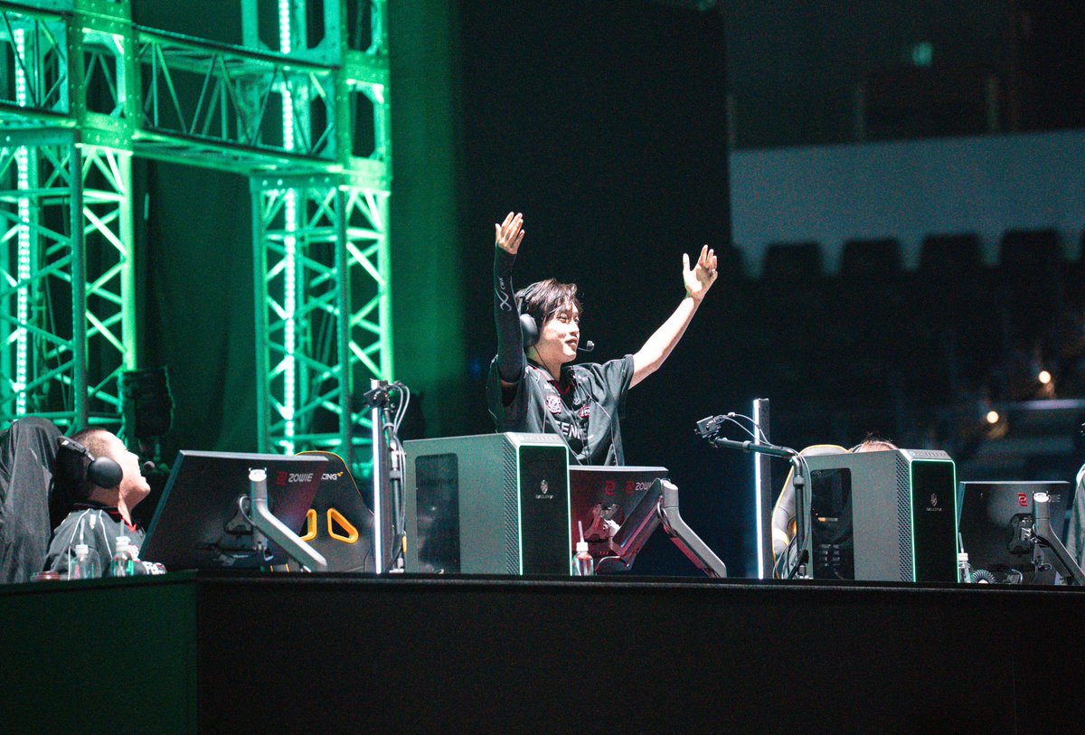 Esports_stories's tweet image. NOEZ FOXX #NFXWIN １-２ FENNEL #FLWIN