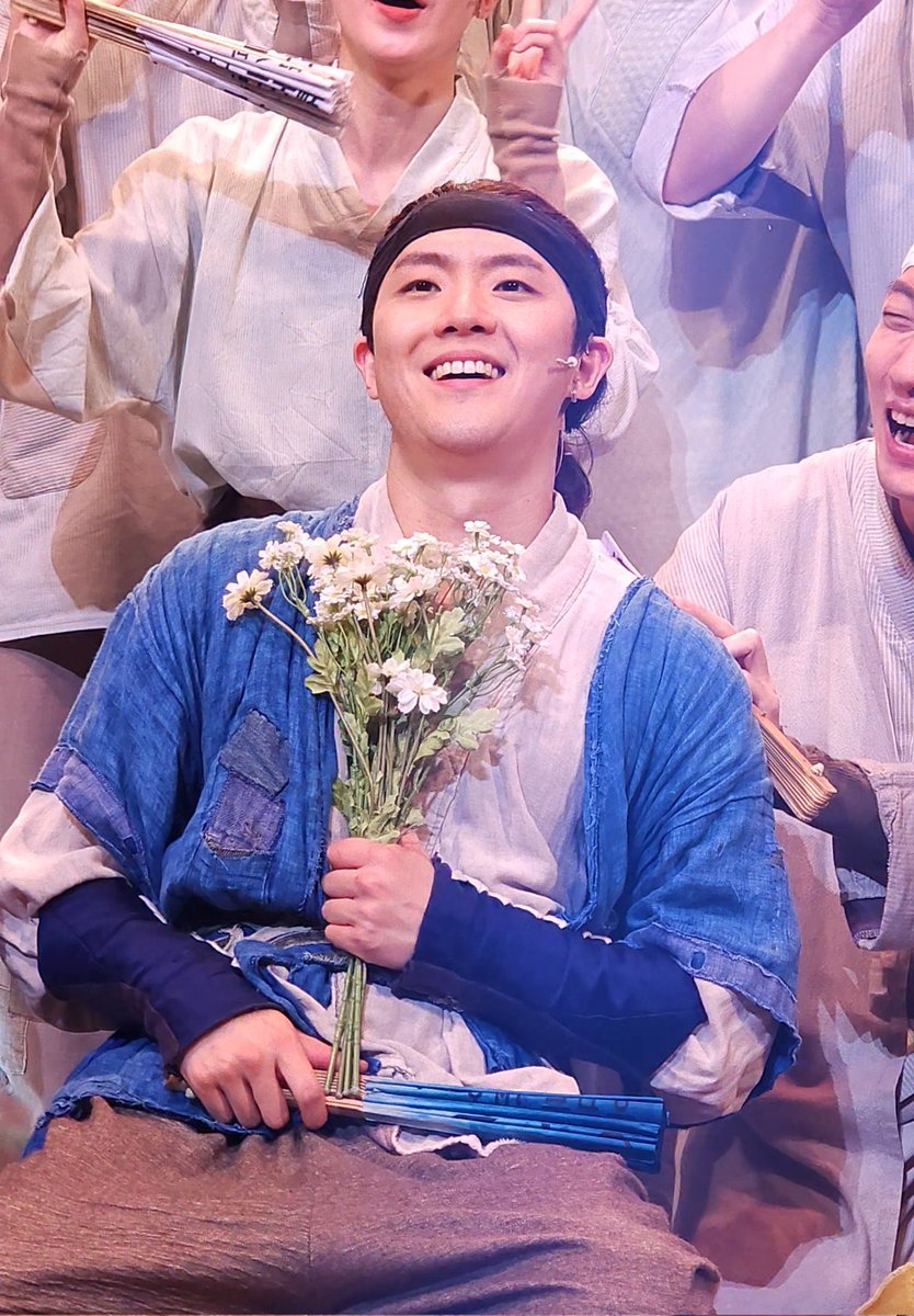 callmemweng's tweet photo. 행복행복행복💙💙 https://t.co/TLQdYirXFU