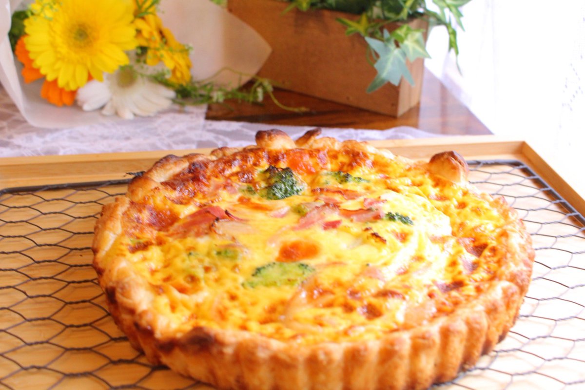 ＼ 通販締め切り直前です！ ／
◆注文フォーム（8/23 23:59〆）
x.gd/y6DmP

◆発送：クール便着払い
※6000円以上ご購入で送料無料

◆賞味期限は冷凍で約15日間です。

◆国産小麦、国産鶏卵を使用し、菓子製造許可を得た場所にて調理をしております。