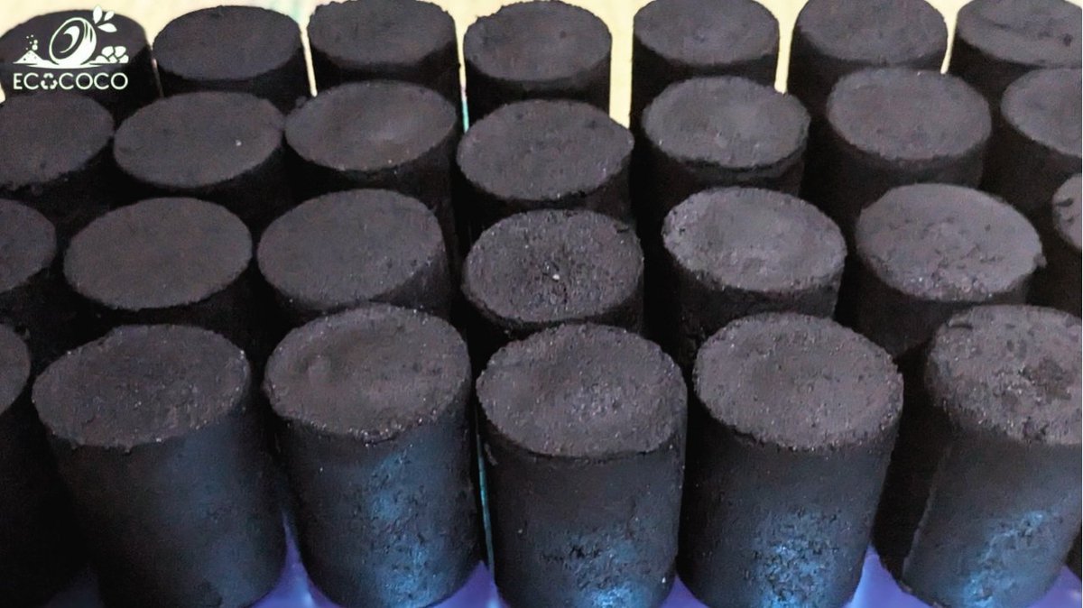GlobalWatchCGTN's tweet image. Ratsitoarison Rakotondrasoa Nirina Ambinintsoa is an entrepreneur from Madagascar. She launched EcoCoco, a startup that develops eco-friendly briquettes and activated charcoal from coconut husks, in January 2024. 
#ClimateAction #LandProtection #ZeroPoverty