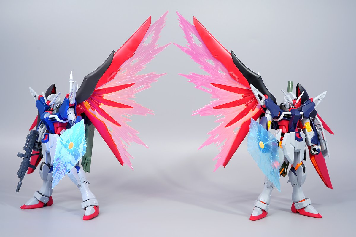 ゼウスシルエット付属のデスティニーSpec2と最終決戦イメージカラーの