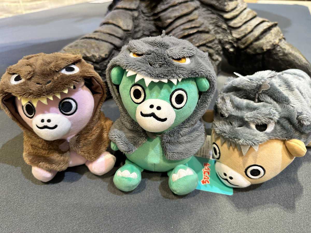 商品情報】 ぬいぐるみポンチョ ゴジラ(2016)、ゴジラ(1994)、ゴジラ