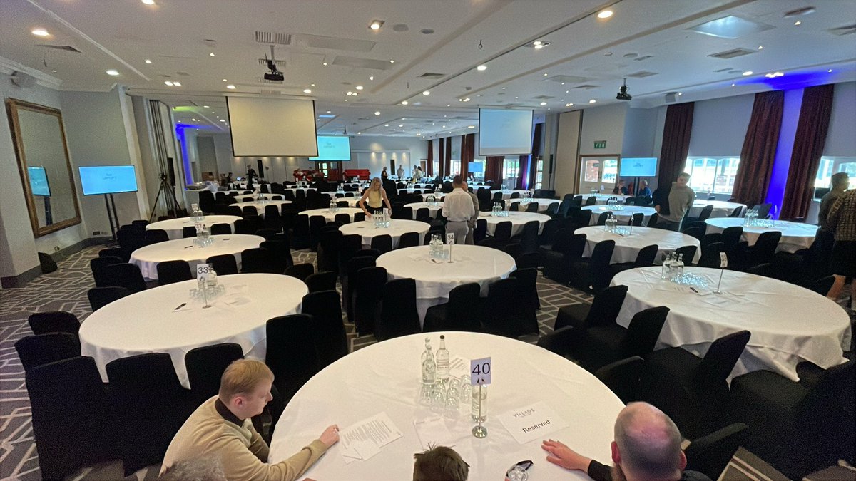 ManchesterVideo's tweet image. Elevate your conference with live video IMAG! 🔊📽️ Project close-up visuals on big screens to engage your audience and enhance the experience. Perfect for showcasing speakers, presentations, and more. Discover how at manchestervideo.com/2022/01/30/liv… #ConferenceTech #IMAG #LiveEvents