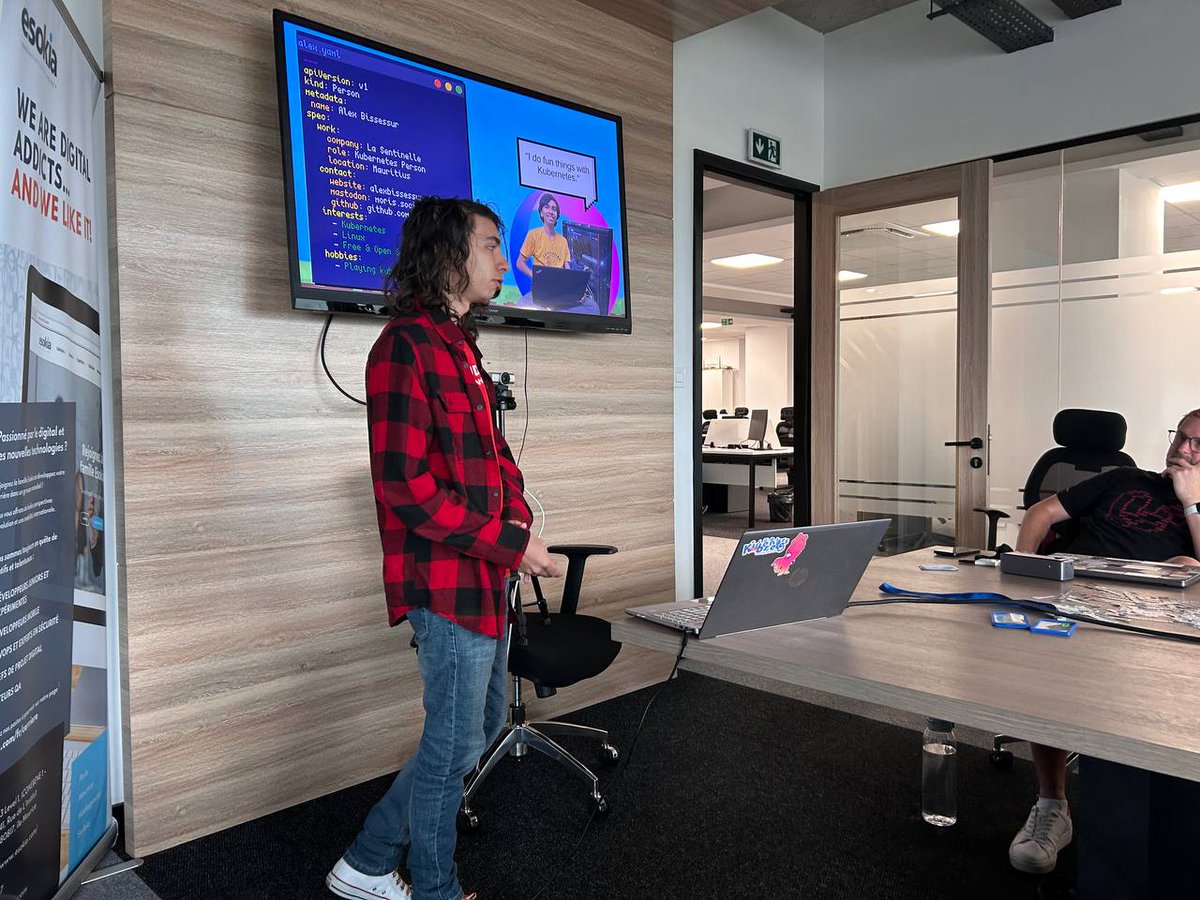 Alex_with_a_B's tweet image. At the #LARAVELMORIS meetup today. Second time attending and I presented on meetup.mu and how I take a standard #LARAVEL application and deploy it practically anywhere on Kubernetes, with the power of GH Actions and ArgoCD