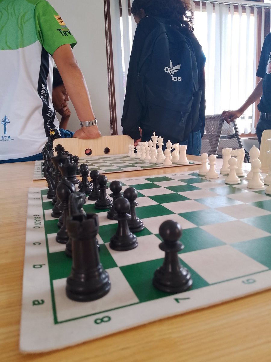 RotarianGautam's tweet image. बल होइन पासा बुद्धि लगा।
#chess #Chessboard
