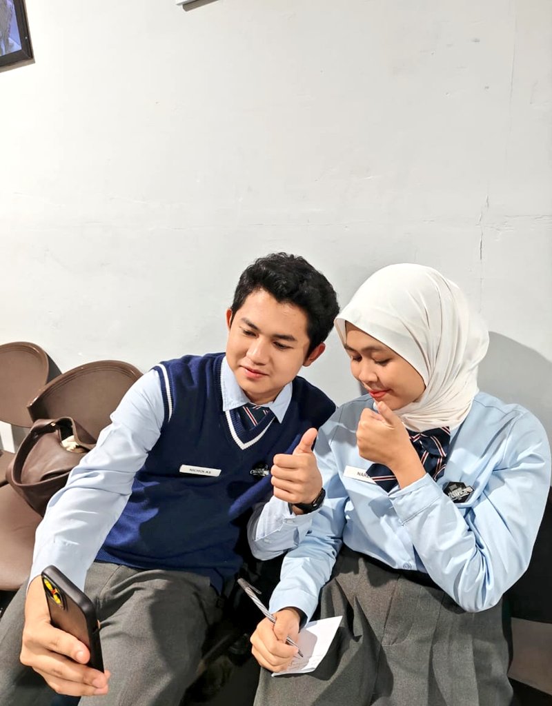 Daisy_x99's tweet photo. Ayah Nicholas dan Bunda Nares 
Lucu bangeet!! 🤏🤏🤏
#FinalChapterCoCs2
#ThankyouCoCs2 https://t.co/I0srC15fEi