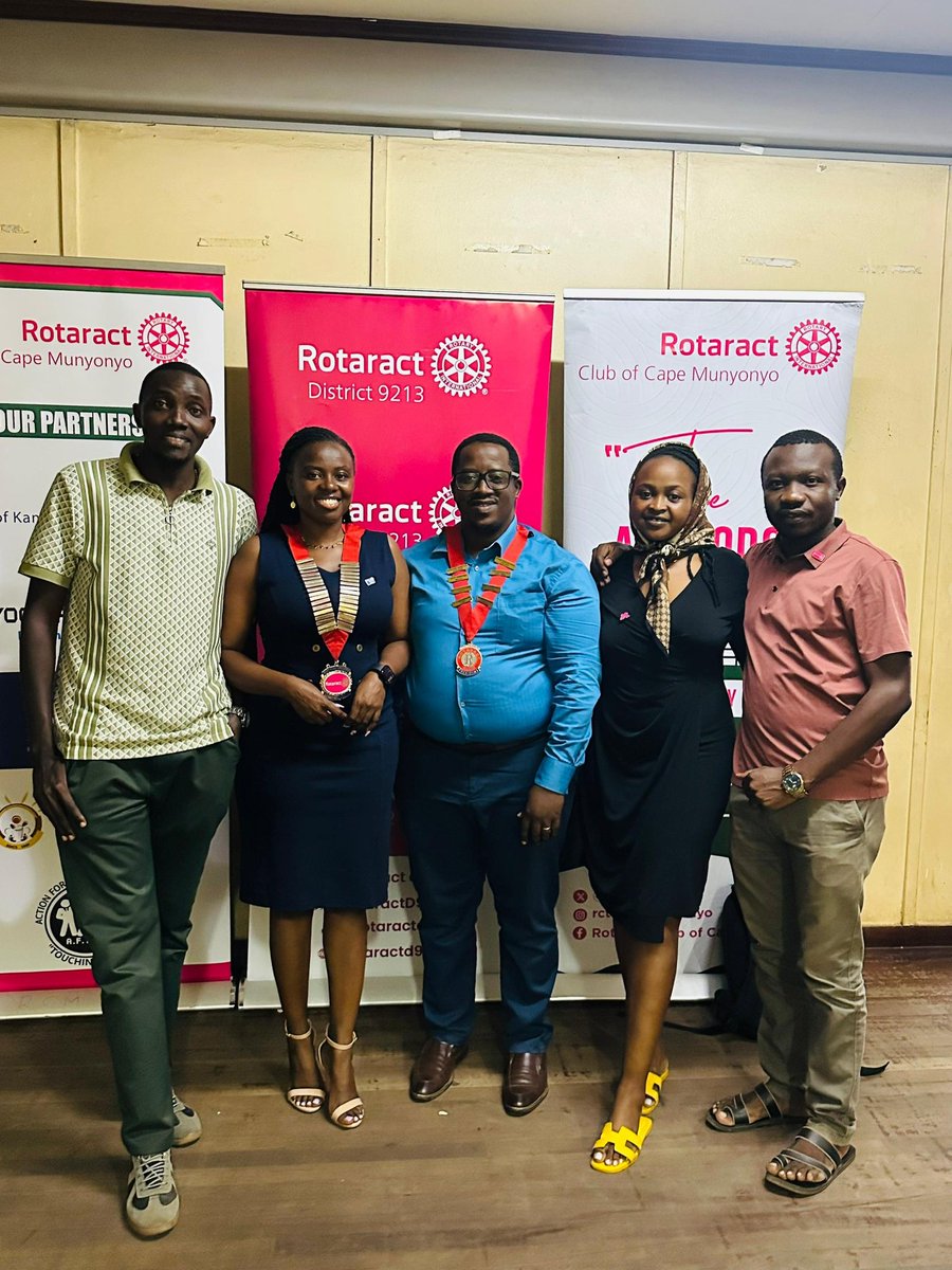 RctKabarole's tweet image. From the visit to @TheAnchors1 by @EmaMuhumuza during the DRR'S visit to the amazing successful joint project at Kahokya primary school in Kasese District with @ROCK_Kampala .
Well done partners in service for serving humanity.
#ItsTimeToJoinRotaract