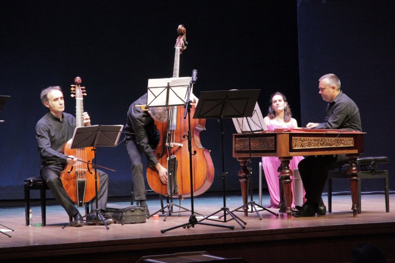 festivalcamino's tweet photo. ⭐️ 19 AGOSTO | JACA | Ciudadela

🌿 IL SUONAR PARLANTE ORCHESTRA
Vittorio Ghielmi, director. Graciela Gibelli, soprano
GIPSY BAROQUE

🎻🎼 #34FICS 🎵 @DPHuesca  @AytoJaca  @cJacetania  @FestClasica  @museojaca https://t.co/UExMiojS6U