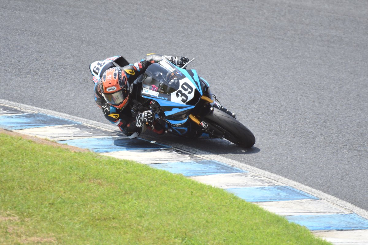 henayama's tweet photo. 2025.08.23
予選
#モビリティーリゾートもてぎ
#全日本ロードレース選手権
#ST600
#保坂洋佑 選手 https://t.co/mmFXLuif9r