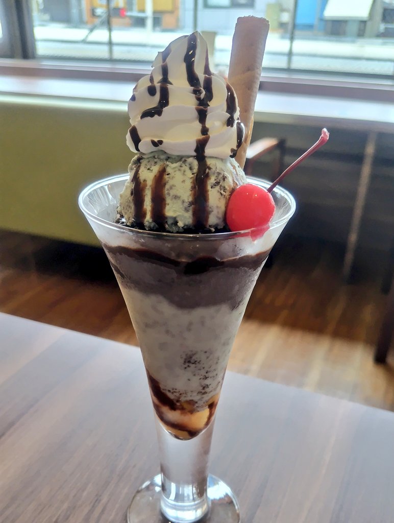 からふね屋珈琲本店/京都 150種類以上のパフェで有名なお店 「チョコ