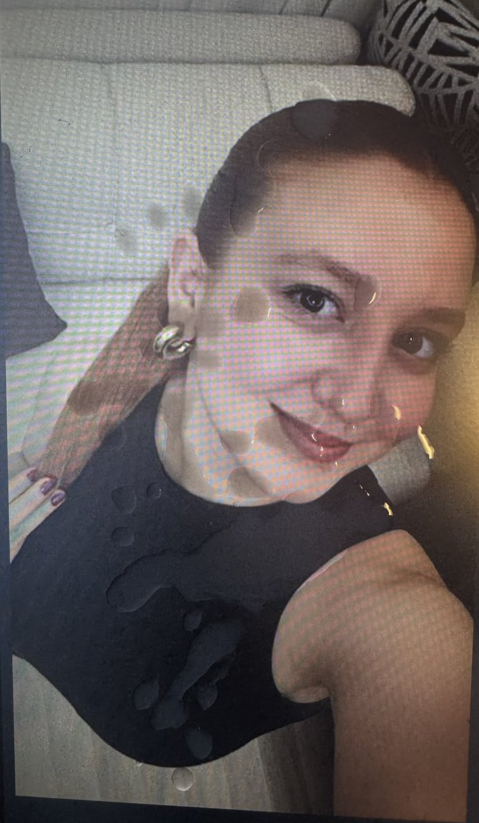sendhotstuff's tweet photo. Send me your wife/GF https://t.co/j9MyAK5y19