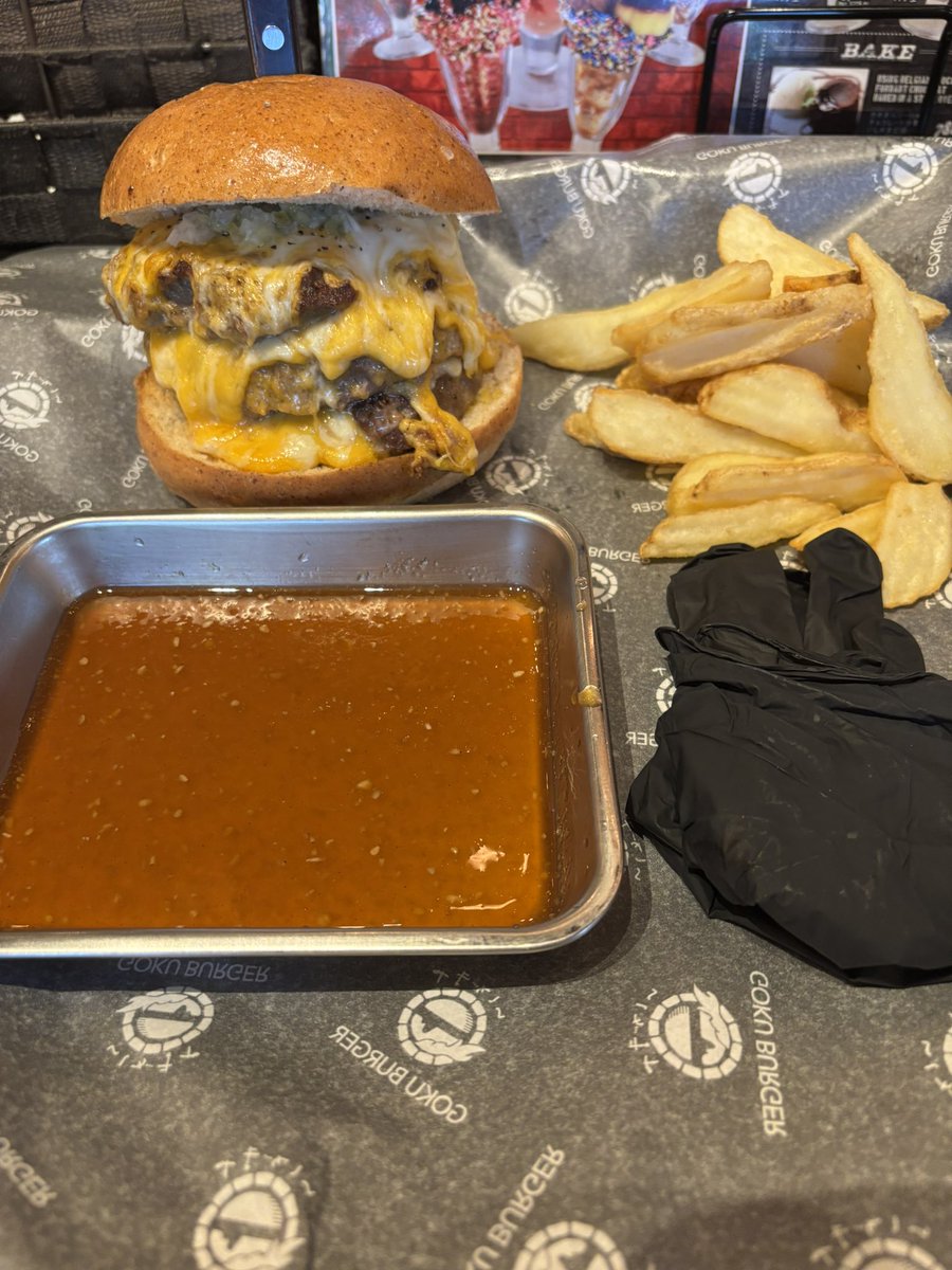 ササスン2(前アカロック中) (@sherlock_verse2) on Twitter photo トイサピ行って飯 トイサピ行って飯