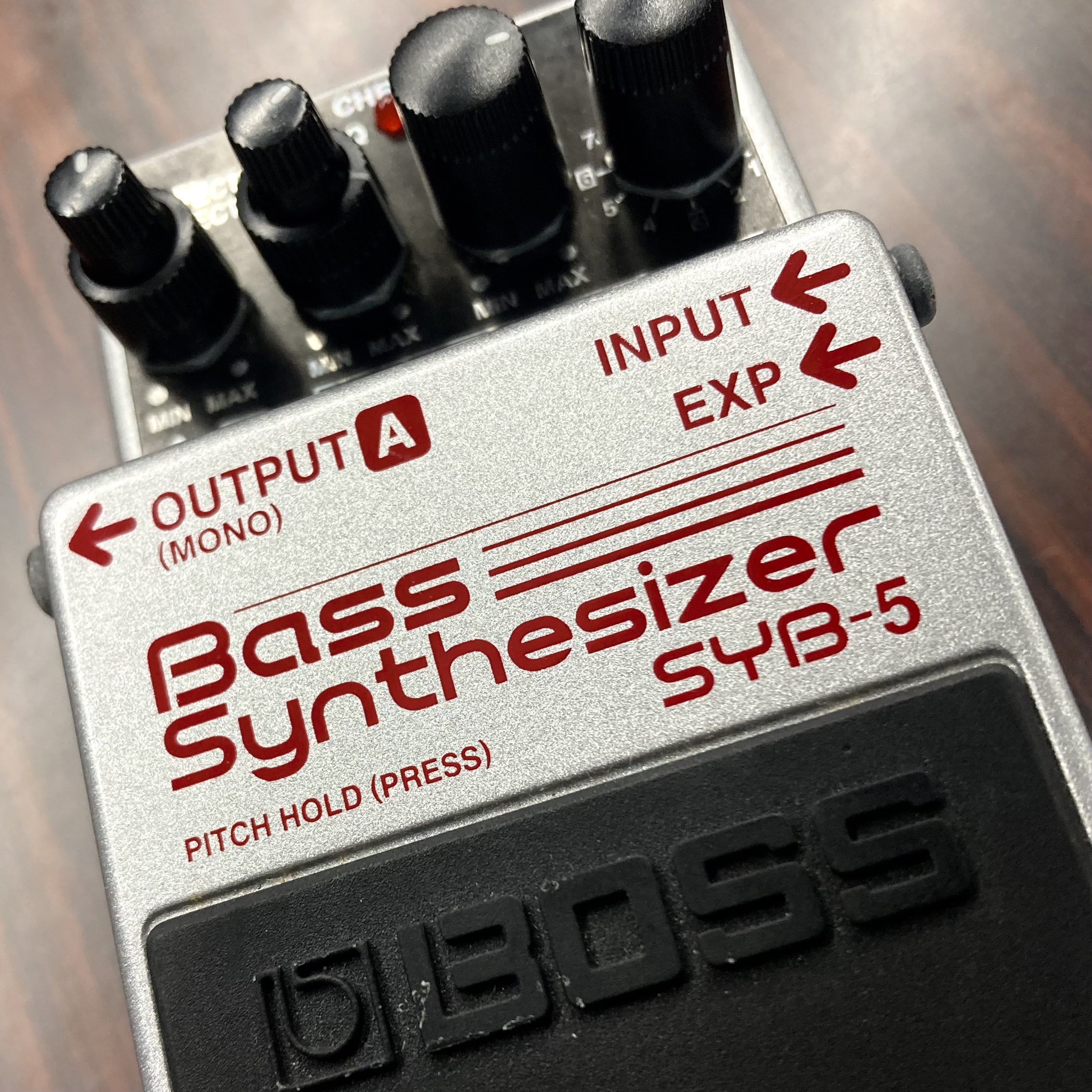 BOSS SYB-5 ベースシンセサイザー 中古 元箱付き BOSS SYB-5 ベースシンセサイザー 中古 元箱付き