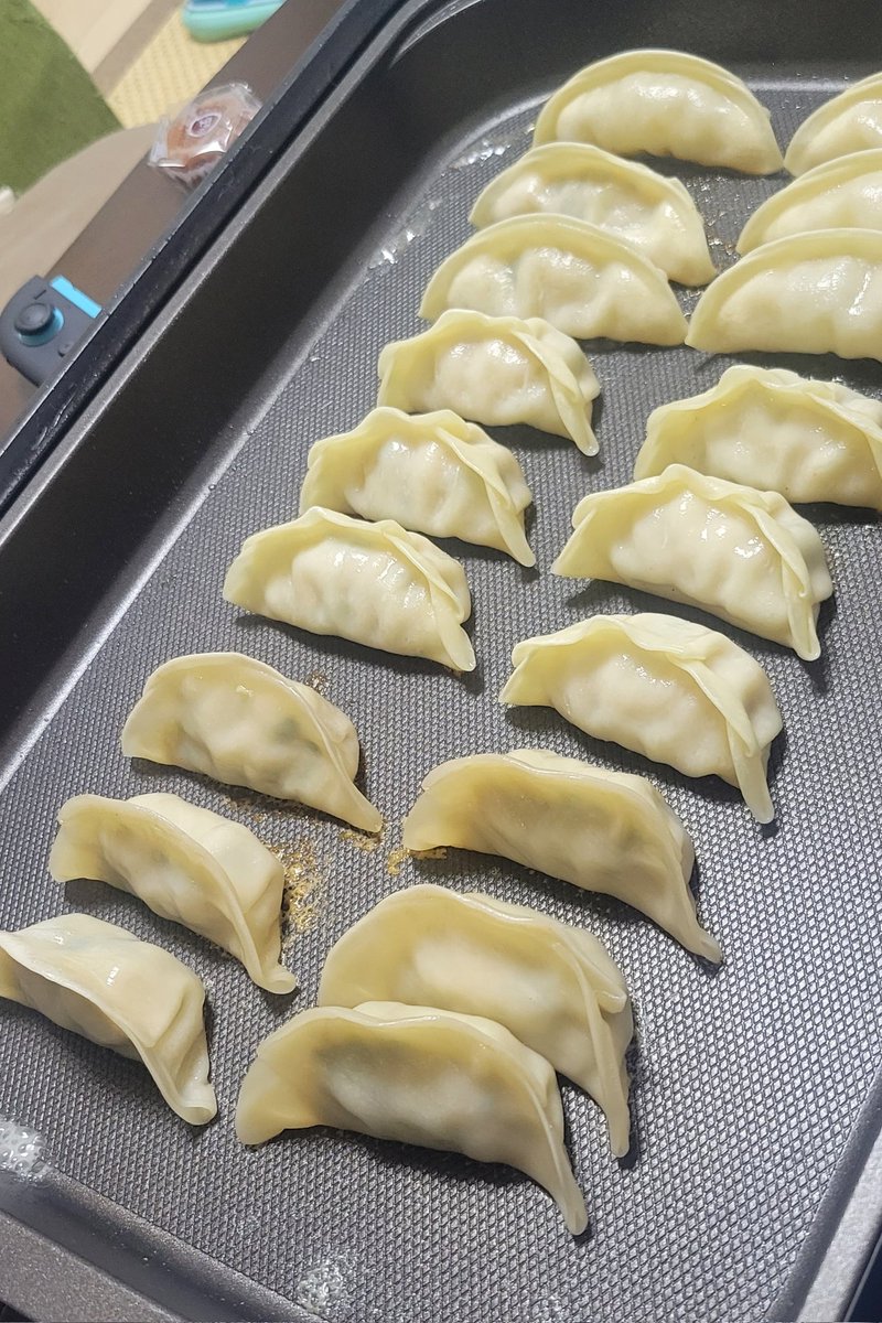 今夜は栃木県の餃子パーティー
みんみん
めんめん
さつき
🍺進むね～👍️
鮎釣りしたいよ～💡

ちなみに鮎送付した返礼品🎶