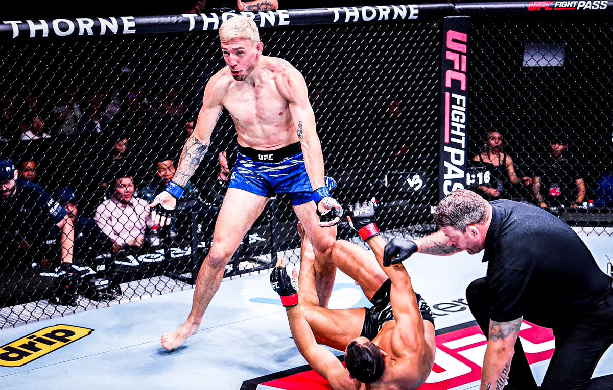 Welcome back to the UFC, Kyle Daukaus!
🤯 2nd career KO, it took him under a minute.
