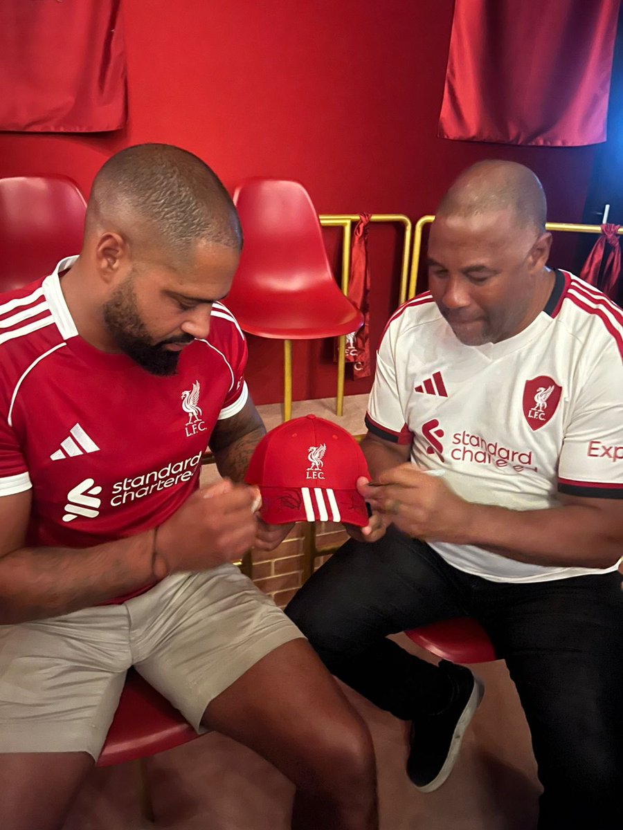 DubaiReds's tweet photo. A Boss night with @glen_johnson and John Barnes 🤩🙌🏼 plus starting off strong with a 4-2 win at home 👊🏼⚽️
Thqnk you Refs for coming out! 

FOREVER OUR NUMBER 20

YNWA 

#olscdubai #mcgettigansjlt #homeofthedubaireds #bringinganfiledtodubai https://t.co/vS6ebS0rH7