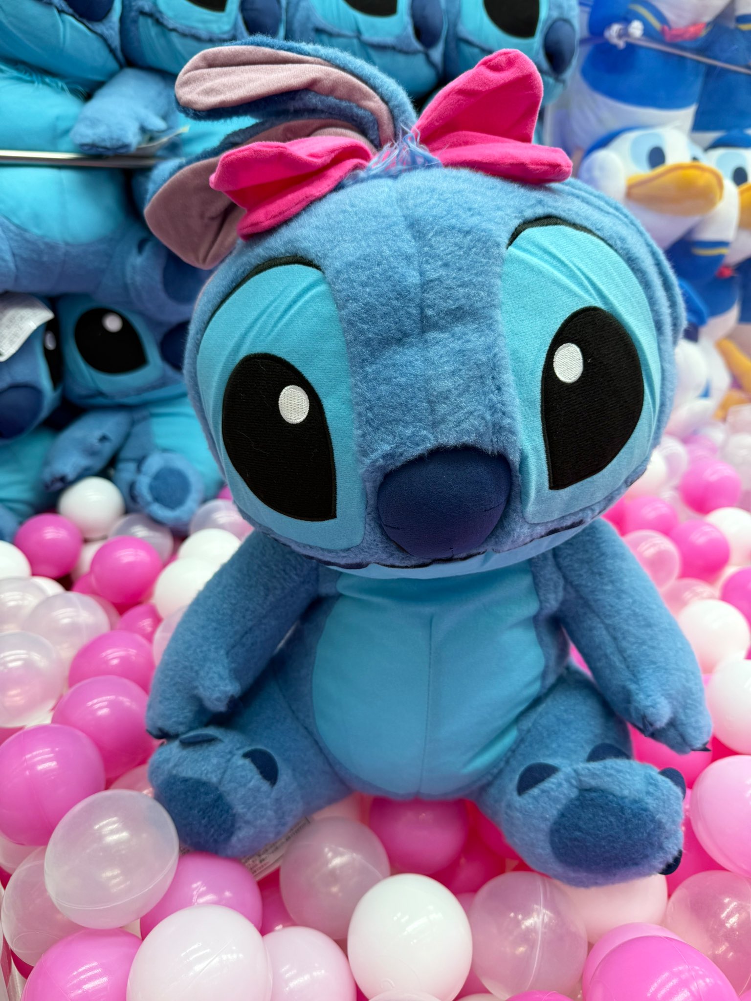 Disney - もふもふ Amazon｜りぶはあと 抱きまくら Mサイズ モチハグ スティッチ