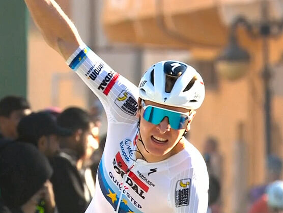 Renewi Tour 🇧🇪Etapa 4:

⭐⭐⭐⭐️ Merlier
⭐⭐⭐ Kooij, De Lie, Girmay, Magnier, Bittner
⭐⭐ MDVP, De Kleijn, Penhoët, Fretin, Ballerini, Wellens,
⭐ Van den Berg, Asgreen, Nys, Teunissen, Pluimers, Del Grosso, Wright

#RenewiTour