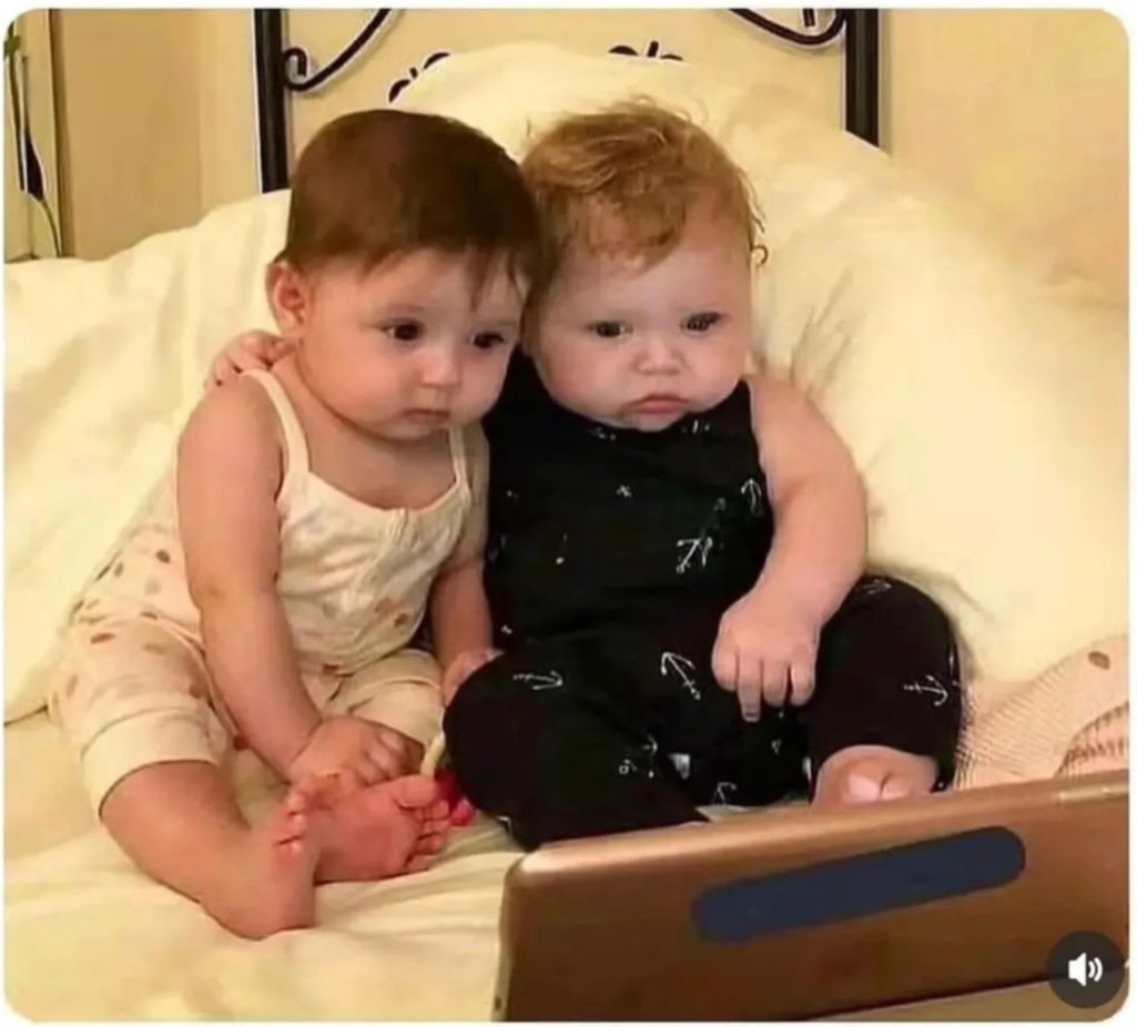 It's so cool to realize that Me and <a href="/MohsinM_/">Mohsin</a> are friends, not because of money, status, or benefits, but because we are two idiots who laugh at everything..😜