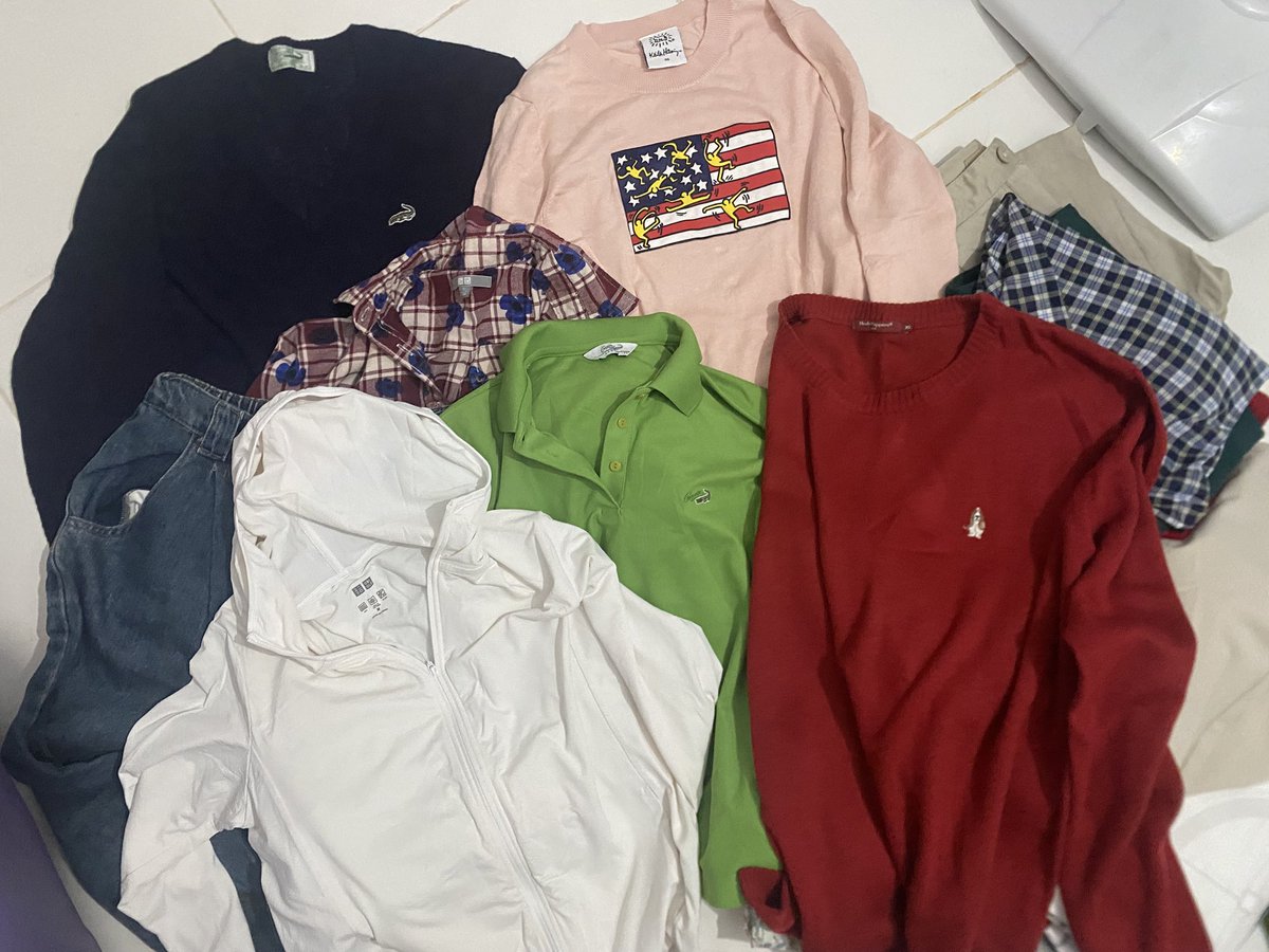 haii dalam rangka decluttering aku mau jual baju preloved akuu pribadii

start from 35 to 50k an ajaa rata2!
purchase 100k or more get free clothes!
bisa oren dong byyy banyak branded ofc! 👇🏻👇🏻