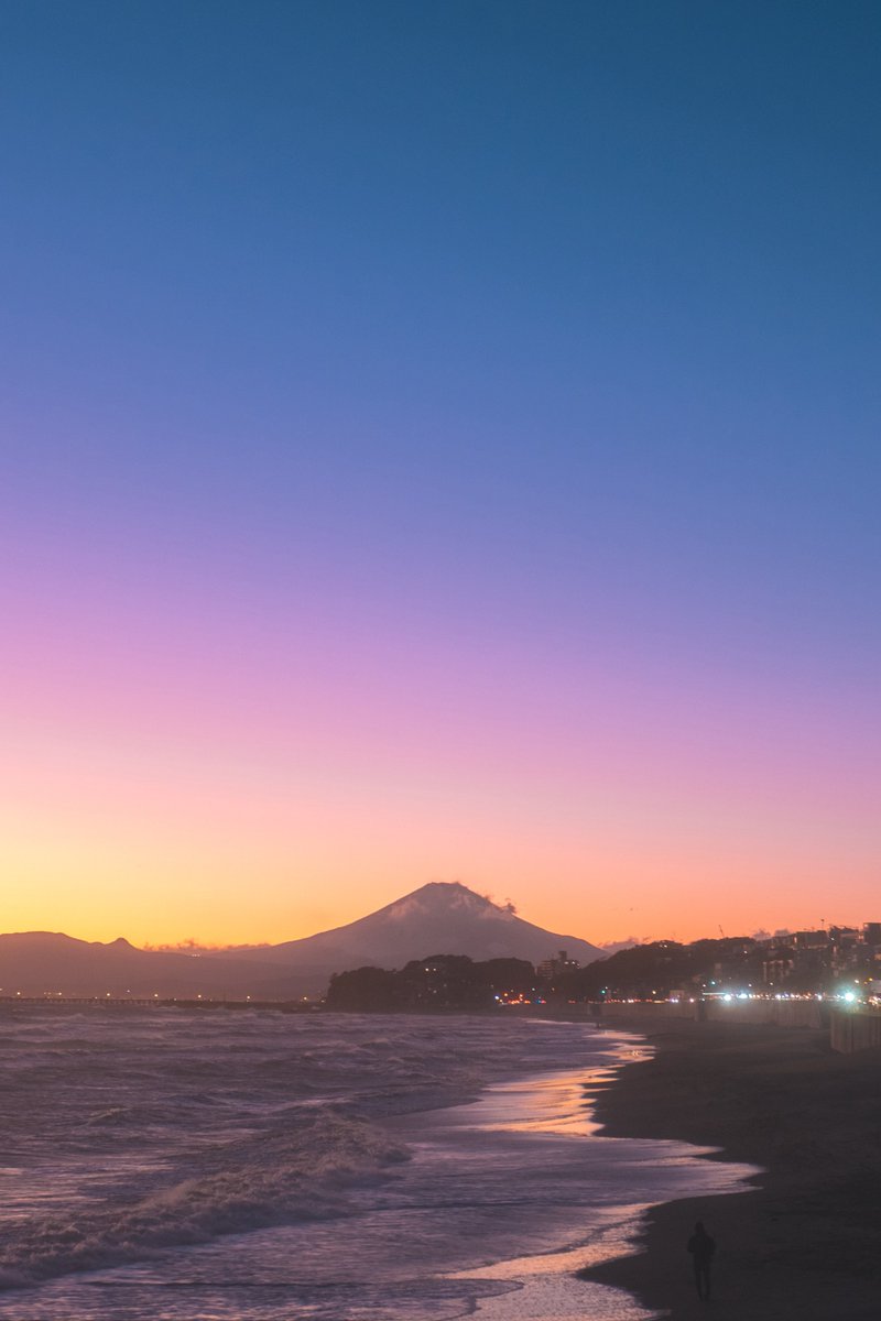 夜に染まっていくグラデーションが好き。