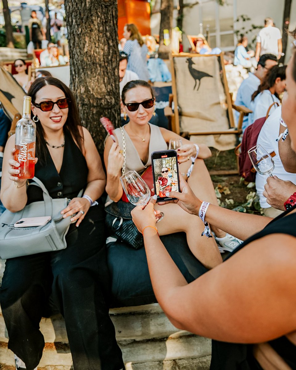 Gündüz üretip gece dans ettiğimiz o iki gün… Festibağ sahnesi, her ritimde yeniden canlanıyor!

Bu yıl sen de bu ritmin bir parçası ol. ♥️

✨13-14 Eylül’de Swissôtel The Bosphorus’ta görüşürüz!

#Festibağ #BağımızVar #BağımızdaFestivalVar