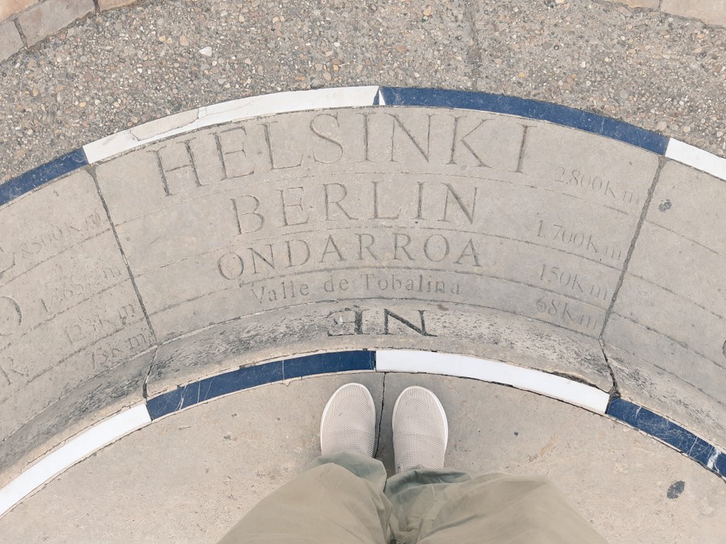 ' 
      buscando
              encontrando