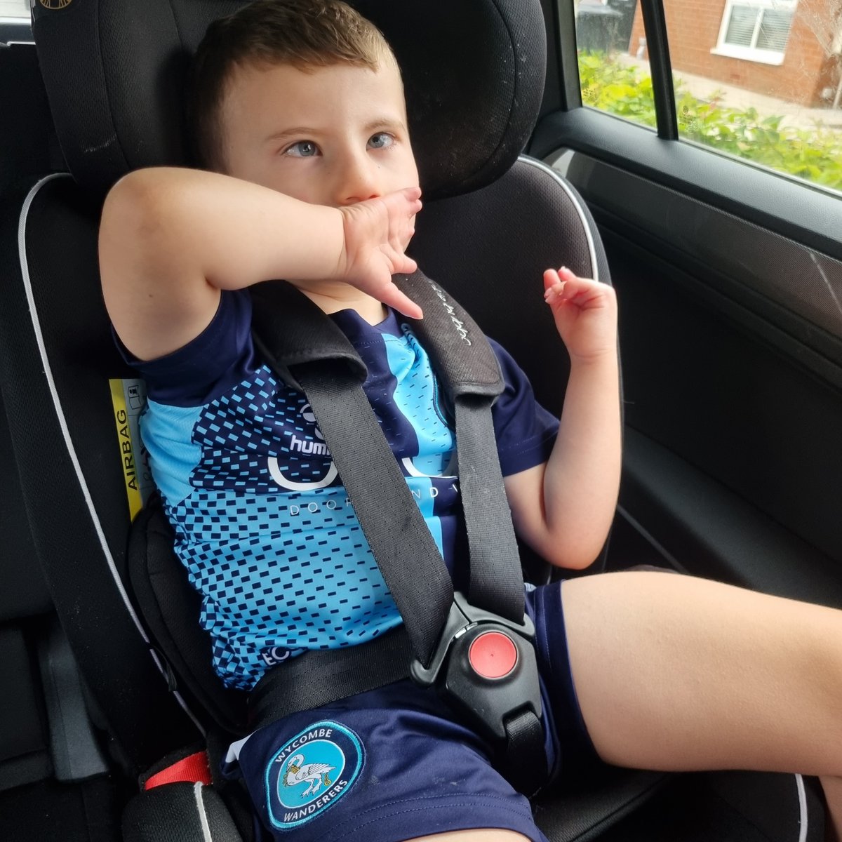 Late decision, but setting off now for our game against Reading at home. Just us 2 today. Come on Wycombe <a href="/wwfcofficial/">Wycombe Wanderers</a> <a href="/wwstrust/">Wycombe Wanderers Supporters’ Trust</a> <a href="/theWycombeWay/">The Wycombe Way</a>