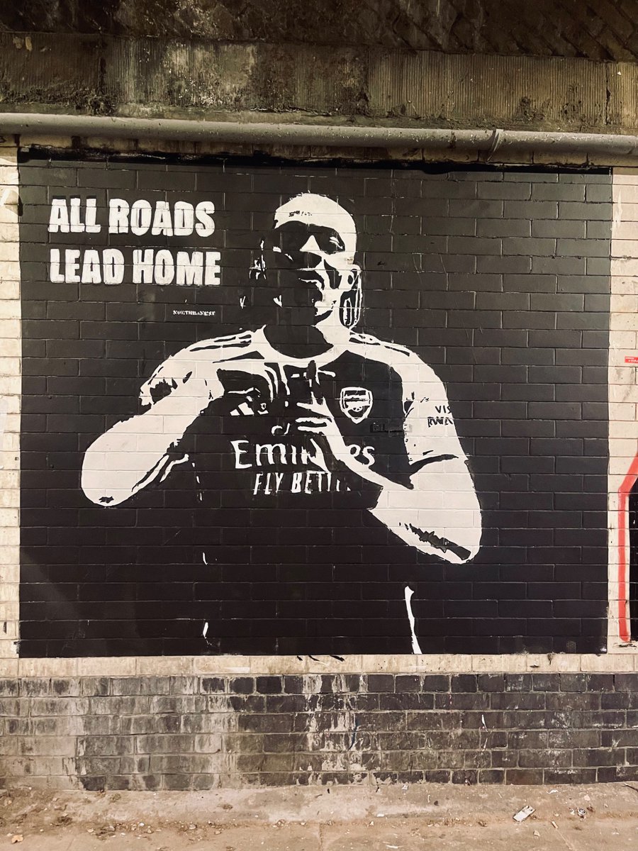 Well this is annoying.

All that hard work gone in seconds - a bit like Tottenham must feel about their Eze transfer dealings!

We will be back soon… 👀👀

❤️🤍 #Arsenal #StreetArt