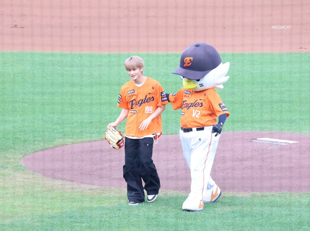 250823 수고했담 ⦮ ⦯ 
#마크 #MARK #NCTDREAM #NCT #NCT127 #マーク