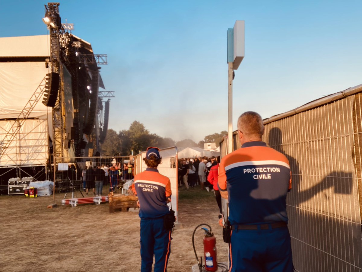 Expérimentation du #SacSOS au <a href="/FstvlRoiArthur/">Festival du Roi Arthur</a> avec <a href="/ProtecCivile35/">Protection Civile d’Ille-et-Vilaine</a> pour une connectivité de secours
