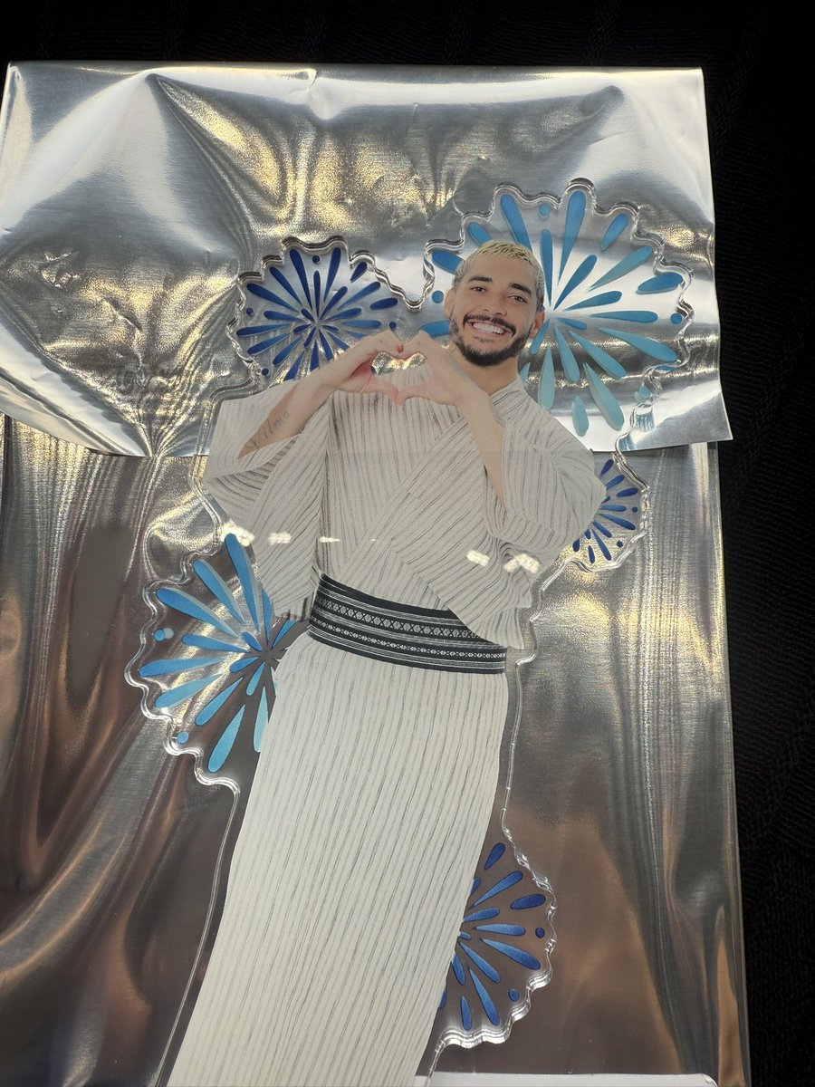 drgamba_usami's tweet photo. 浴衣アクリルスタンド

譲:97
　(写真のもの)
求:7(ピースじゃない方)
　20

お気軽気お声がけください
 #ガンバグッズ取引 https://t.co/mKSxkyGIK3