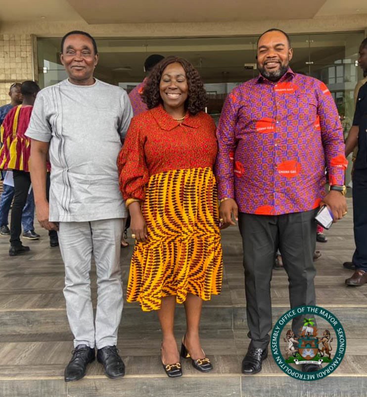 1/
Ghana Gas Engages MMDCEs in the Western Region!

Ghana National Gas Company, led by Acting CEO Judith Adwoba Blay, has deepened its commitment to the Western Region with strategic engagements with all MMDCEs. 

Madam Blay emphasized the need for closer collaboration…..