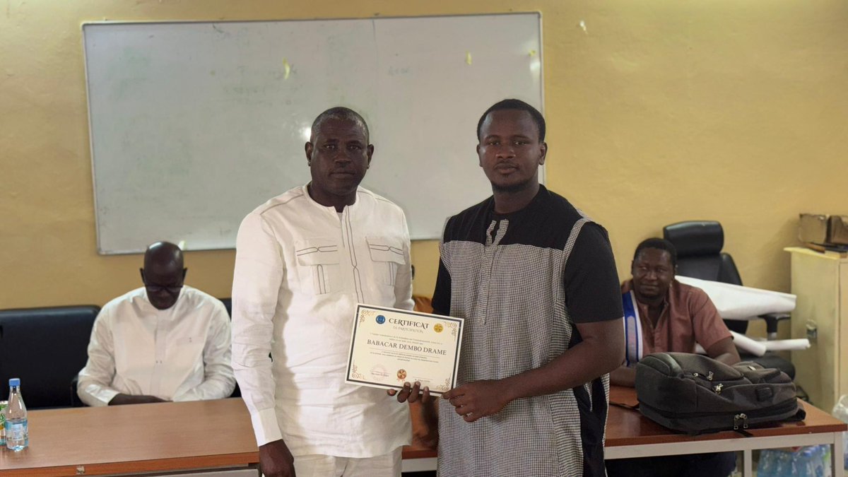 UCAD_Senegal's tweet photo. #INITIATIVE
Retour en images sur le Bootcamp Entrepreneuriat à #ESEA_UCAD !
L’École Supérieure d’Économie Appliquée avec l’appui de la Direction de l’Incubation, de la Valorisation et de l’Appui à la Création #DIVAC de l’UCAD, avait organisé un Bootcamp sur l’entrepreneuriat à l’intention de ses étudiants.
L’objectif était de renforcer les compétences entrepreneuriales à travers des ateliers pratiques, des séances de coaching et des échanges avec des experts du monde des affaires.
Durant 02 jours intenses, les participants ont conçu, développé et présenté des projets innovants dans un cadre stimulant propice à la créativité, à l’initiative personnelle et au réseautage.
La Direction de l’ESEA et la #DIVAC saluent la réussite de cette belle initiative et réaffirment leur engagement en faveur de l’entrepreneuriat étudiant et de l’innovation universitaire.
#ucad #kebetu #senegal #compublique #comdigitale #initiative #EntrepreneuriatÉtudiant #Innovation @esp_dakar