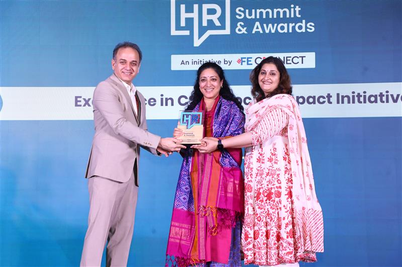 Coforge_Tech's tweet image. At the @FinancialXpress HR Summit &amp;amp; Awards 2025, Coforge was honored for its integrated approach to talent and social impact:

Gold—Excellence in Employee Retention &amp;amp; Development

Silver—Excellence in CSR &amp;amp; Social Impact.

#CoforgeIsPeople #FEHRSummit2025