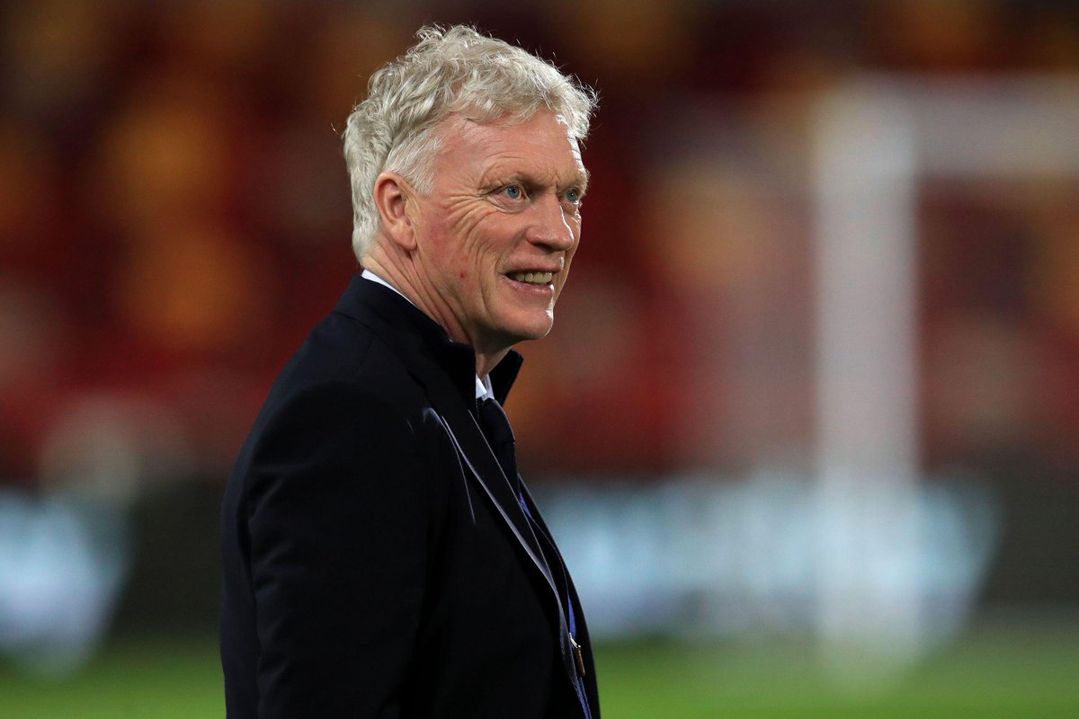 You know what's the craziest thing about West Ham sacking Moyes?

Okay, their PL form tailed off in his final season, with some poor results.

But that season they still beat Arsenal A, Spurs A, Chelsea H, Man Utd H. Finishing 9th. 

OH and they reached the EUROPA LEAGUE