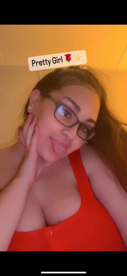 thickgurl tweet media