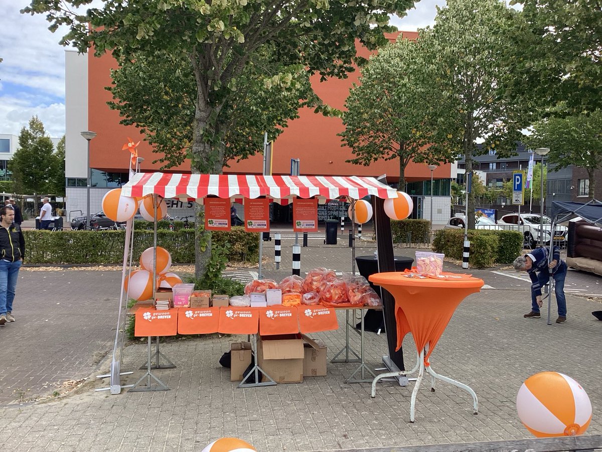 gewoon ge- DREVEN vandaag tot 18.00 uur aanwezig op zomerbraderie Groote Wielen.
