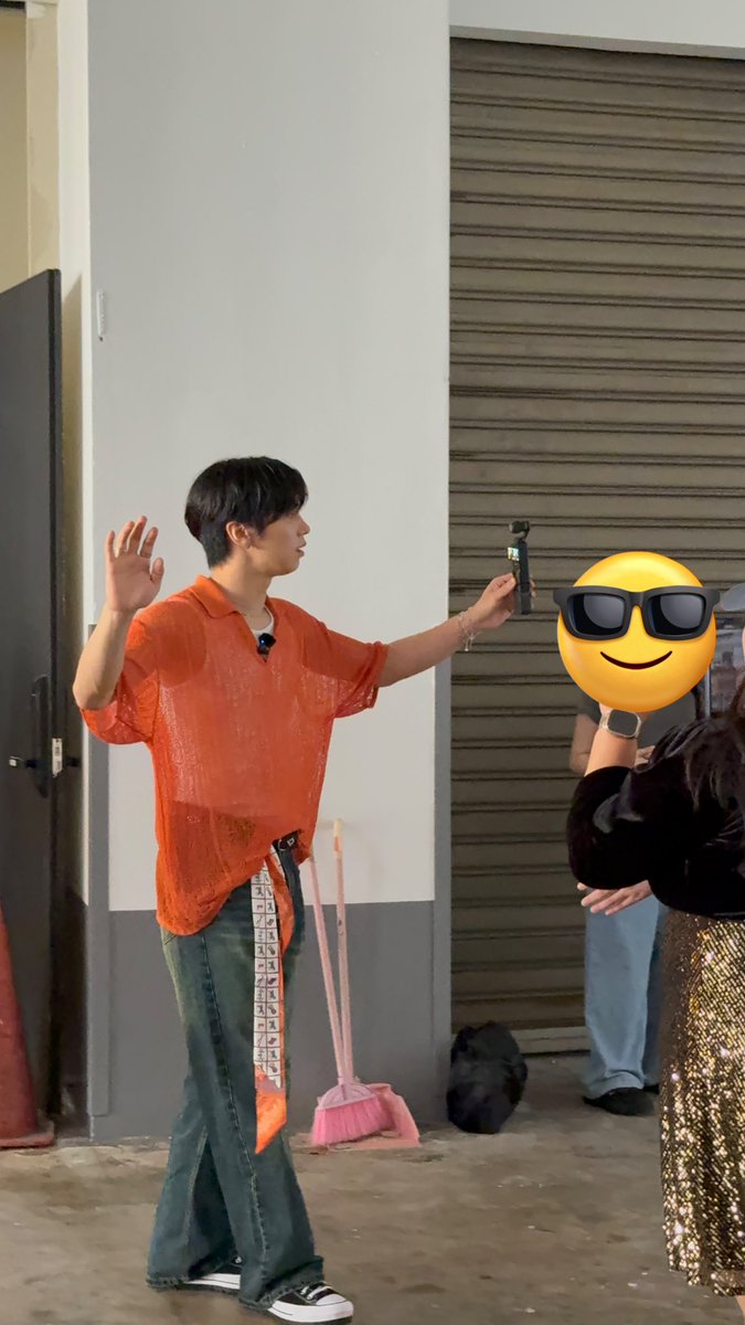 stanastro1602's tweet photo. Rocky just left the venue. Looks like he uploaded the teaser first. LMAO!😂/jk 

Look at his vlogging again.🥹

#ROCKY #라키 https://t.co/Rnj2NUkmtM