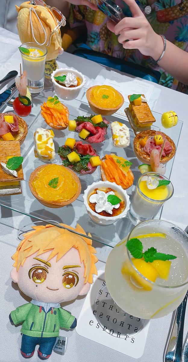 相互さんと展からのヌン茶してきた〜！
はからずしもヌンの色が☀️すぎて…
楽しかった☺️