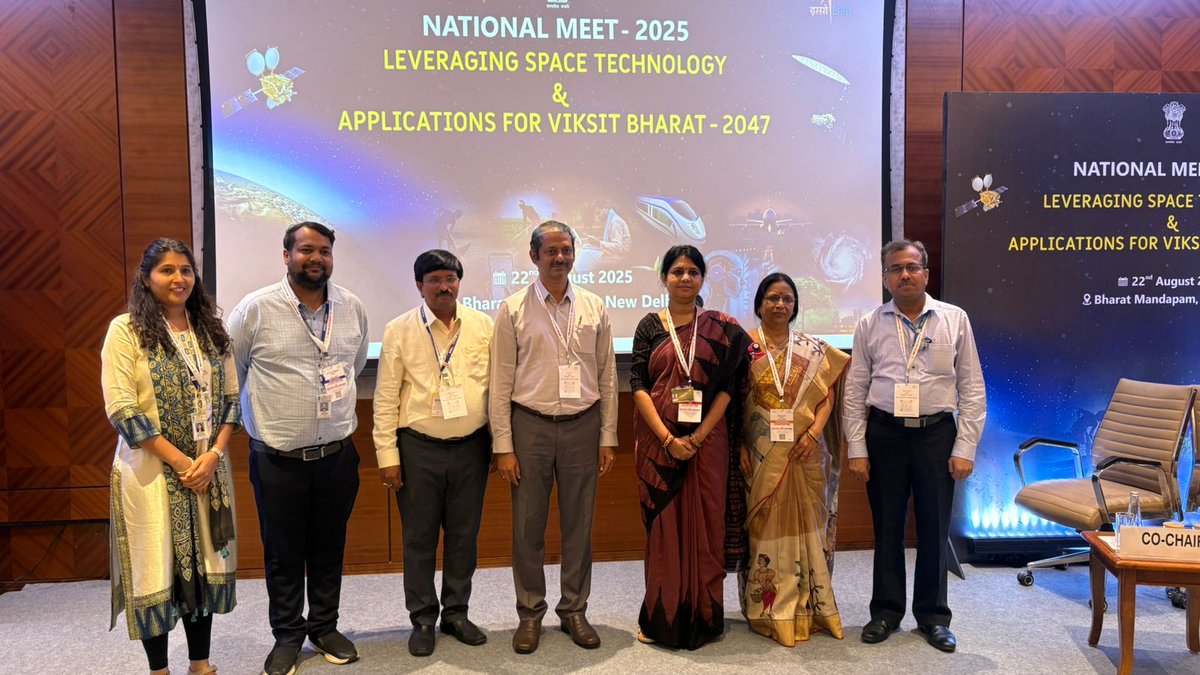 ICMRDELHI's tweet image. Dr Sanghamitra Pati, Addl DG , represented @DeptHealthRes  - ICMR at @isro  National Meet 2.0. Chaired session on Health, Education & Social Groups, later sharing stage with 9 Secretaries, ISRO Chairperson & Dr. P.K. Mishra, PS to PM, highlighting health as core of space science