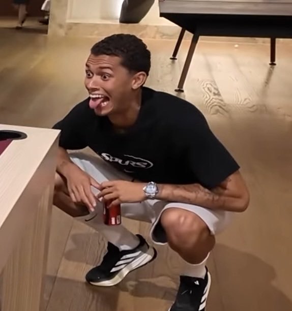 alexwheelsy's tweet image. Winner gets Savio