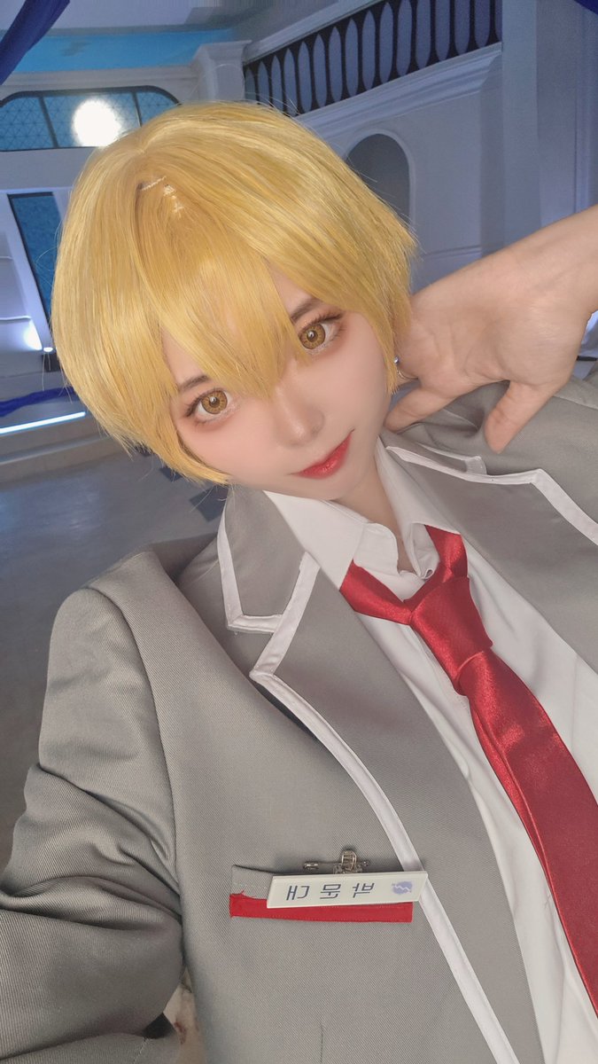 데수타 첫만남
너무 어려웟따,,,