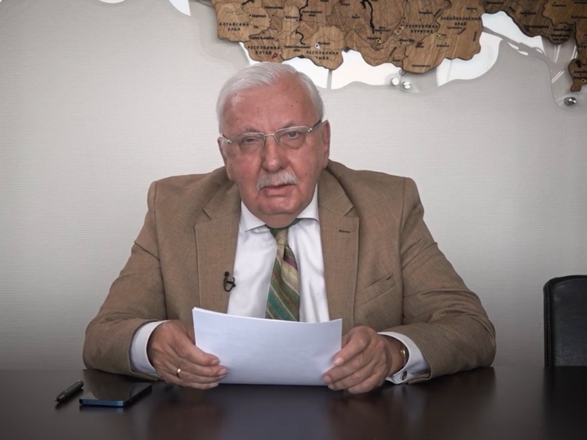 «У многих есть желание после решения «украинской проблемы» в интересах национальной безопасности России, наказать Европу экономически. Я сам отношусь к таким людям и буду против того, чтобы Россия возобновила поставки в ЕС наших нефти, газа…»

В.Третьяков v-tretyakov.ru