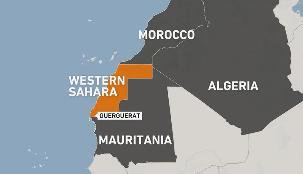 بالمناسبة كل الدول المنظمة لكأس أفريقيا للمحلين #CHAN كلها تعترف بالجمهورية الصحراوية ولدينا فيها سفارات :

أوغندا 🇺🇬🇪🇭
كينيا 🇰🇪🇪🇭
تنزانيا 🇹🇿🇪🇭

لماذا لم ينسحب #المغرب مادام أن النظارة التي ينظرون بها للعالم هي قضية #الصحراء_الغربية على حد قول ملكهم؟