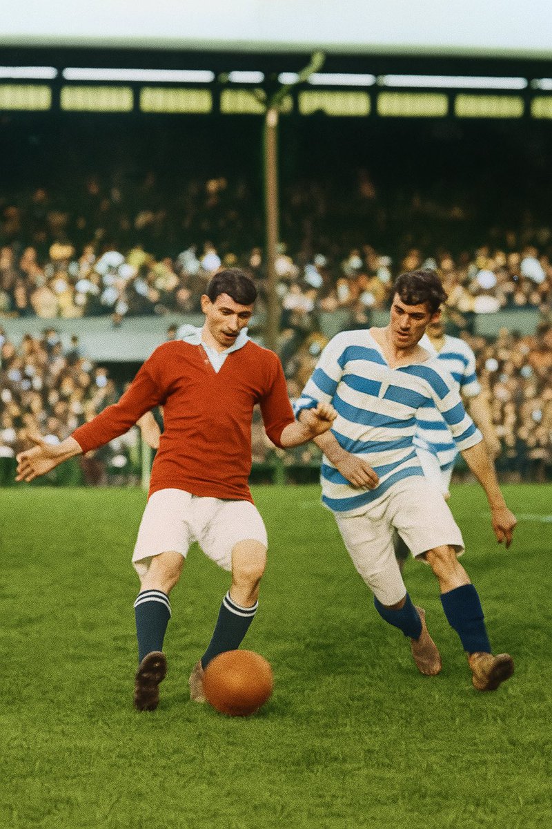 Added colour too to Billy Meredith during the first ever FA Charity Shield match against QPR

#MUFC🇾🇪